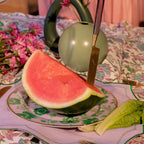 Assiette plate en porcelaine Bernadette Leaf lilas et verte avec bord doré peint à la main (lot de 4)
