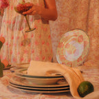 Serviettes en lin crème au beurre Blush, broderie et bordure rose poudré (lot de 4)